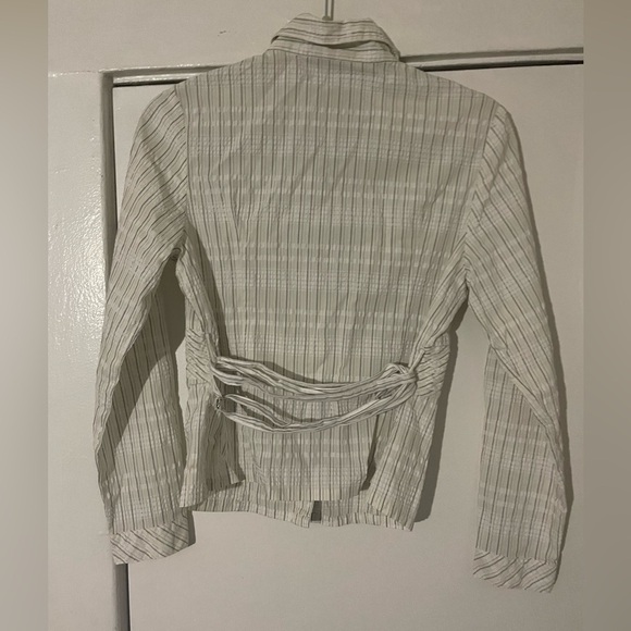 Baxi Diyi White striped button down shirt with tie up design on back size large - Picture 6 of 9